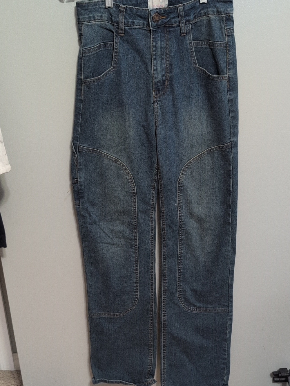 Classic High-Rise Wide Flare Jeans in Medium Blue